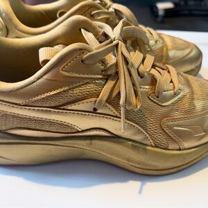 Puma Gold Athletic Sneakers, size 10